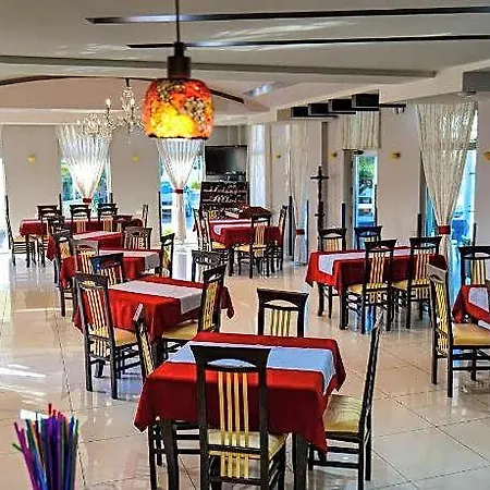 Hotel Lord Tirana 4*