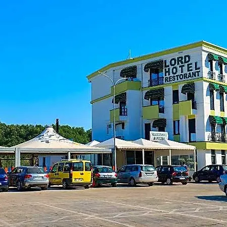 Lord Tirana 4*